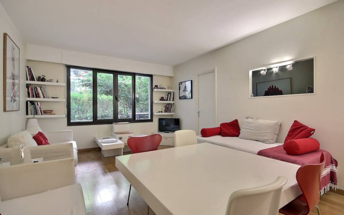 Les Halles Apartment | 54 m² Apartment ∙ 1 bedroom ∙ 2 guests