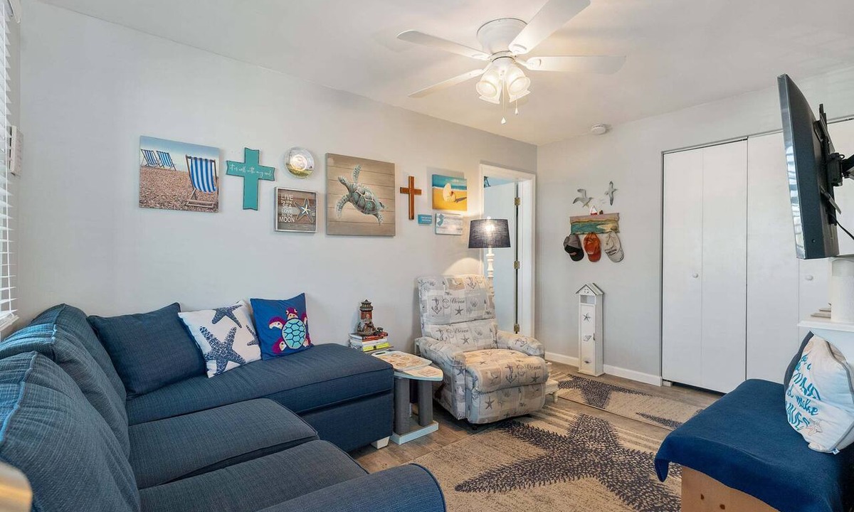 Wildwood Crest Condo | 5600 Seaview Ave, Unit 34