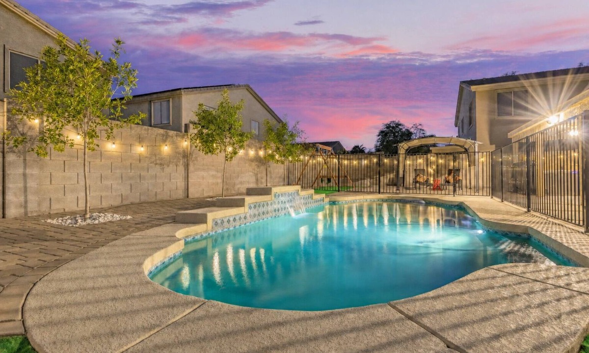 Rio Crossing House | 5BR Cactus House | Pool, Game Room, Sleeps 14