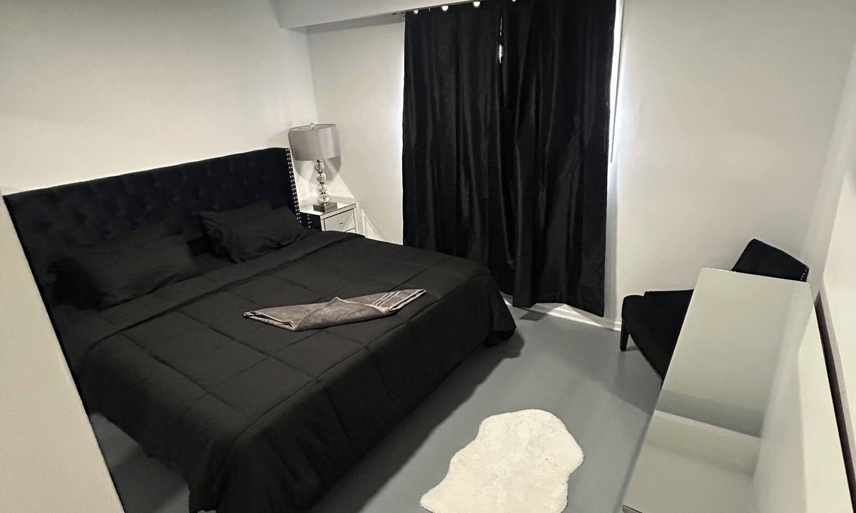 Malton House | 6IXX NOIR RETREAT