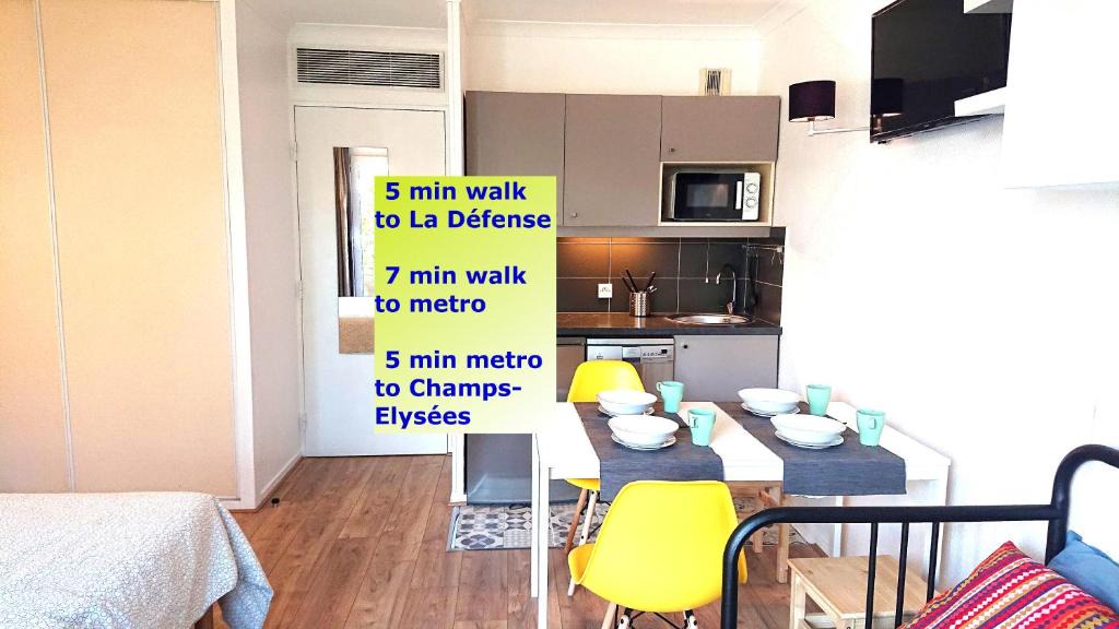 Gambetta Apartment | 7 min Walk Metro Line 1-Charras La Defense