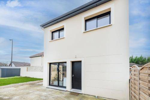 Tremblay-en-France House | 70 m² House ∙ 2 bedrooms ∙ 6 guests