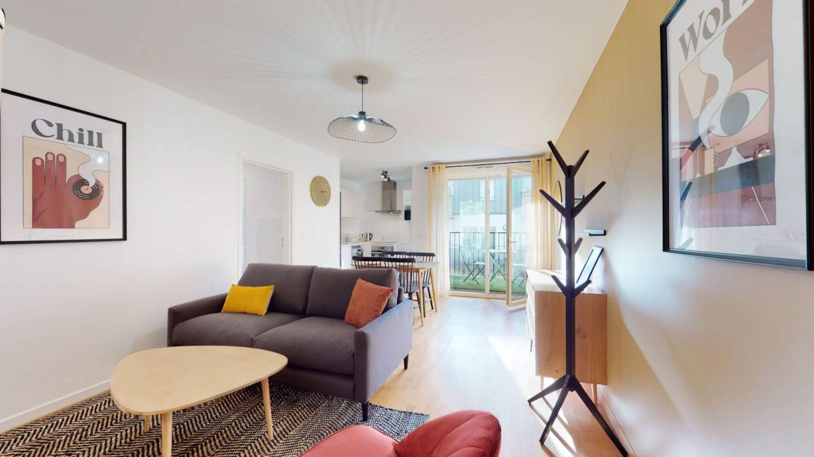 Choisy-le-Roi Resort | 75 m² Private room ∙ 1 bedroom ∙ 2 guests