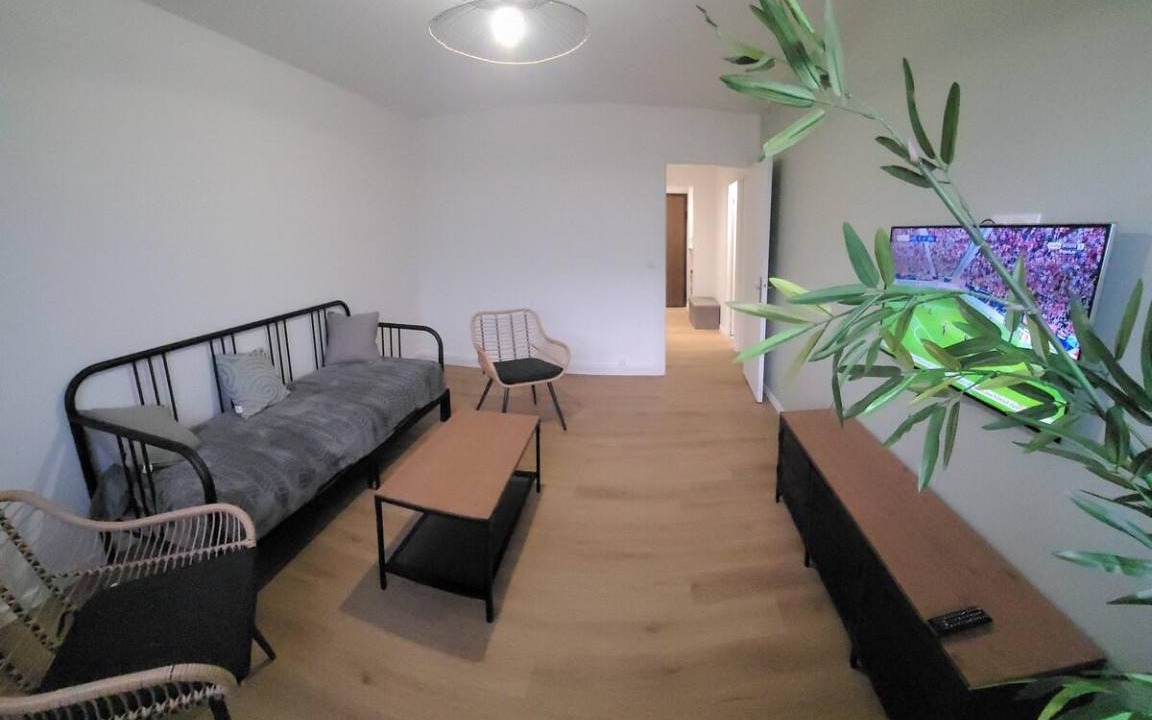 Epinay-sur-Seine Apartment | 76 m² Apartment ∙ 3 bedrooms ∙ 8 guests