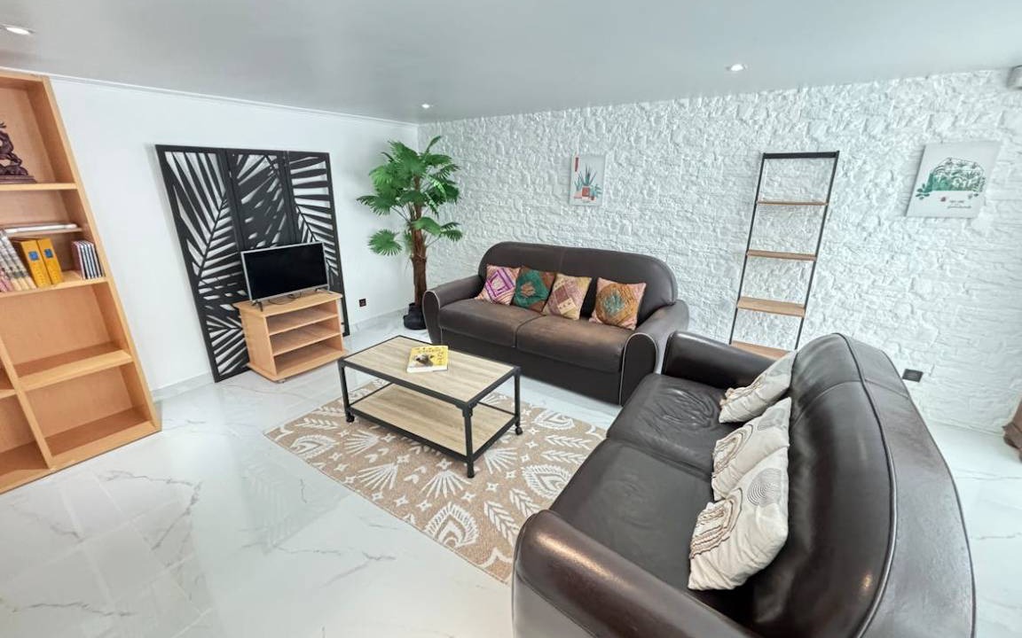 Bailly-Romainvilliers Apartment | 80 m² Apartment ∙ 2 bedrooms ∙ 4 guests