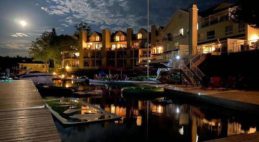 Port Carling Hotel | 84 m² Hotel ∙ 2 bedrooms ∙ 6 guests