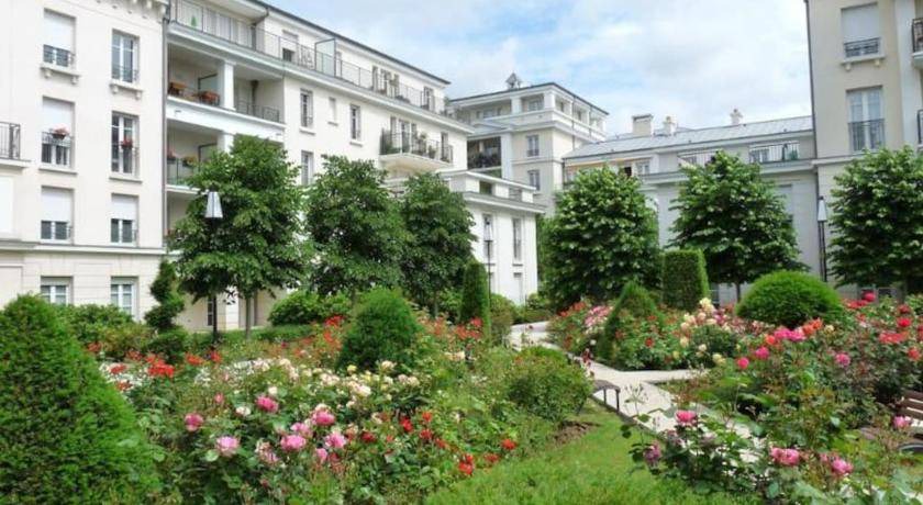 Chessy Apartment | 85 m² Apartment ∙ 3 bedrooms ∙ 13 guests
