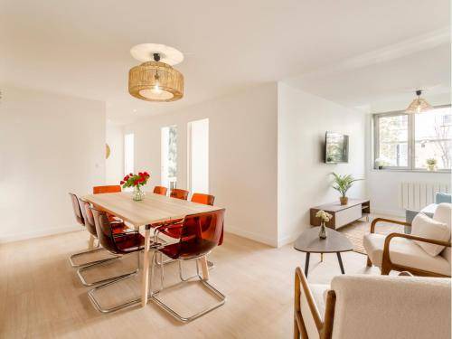 Grenelle Apartment | 85 m² Apartment ∙ 3 bedrooms ∙ 8 guests