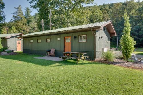 Hillsgrove House | 9 Mi to Worlds End State Park: Deluxe Cabin H