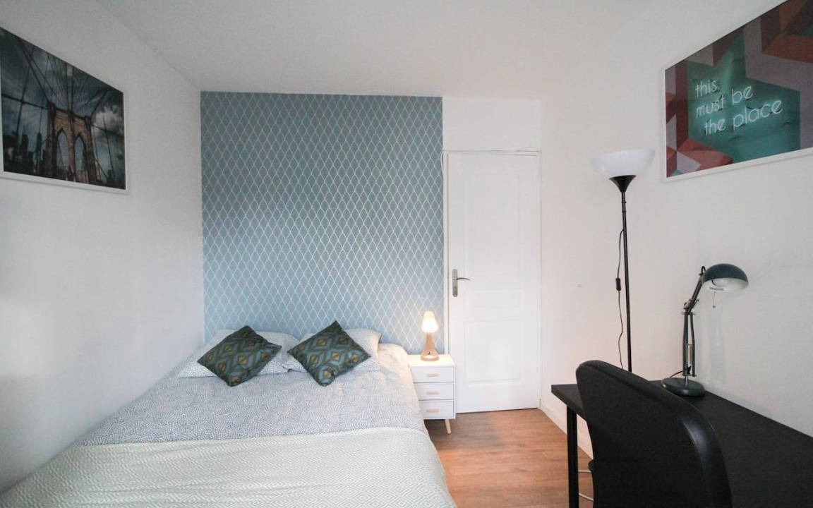 Clichy Resort | 90 m² Private room ∙ 1 bedroom ∙ 5 guests