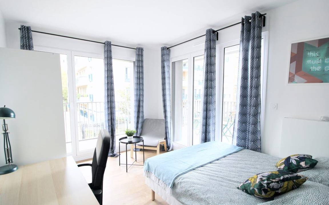 Clichy Resort | 90 m² Private room ∙ 1 bedroom ∙ 5 guests