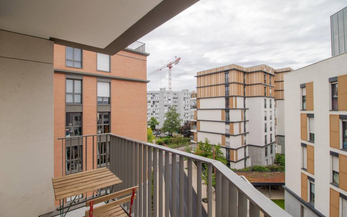 Clichy Resort | 91 m² Private room ∙ 1 bedroom ∙ 4 guests