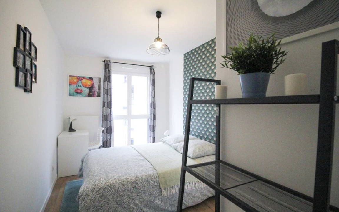 Clichy Resort | 91 m² Private room ∙ 1 bedroom ∙ 4 guests