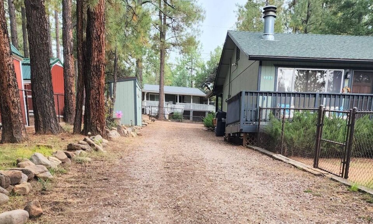 Strawberry Cabin | A/C! Cabin in Strawberry Cool for Summer. Warm for Winter, Elk, and Relax.