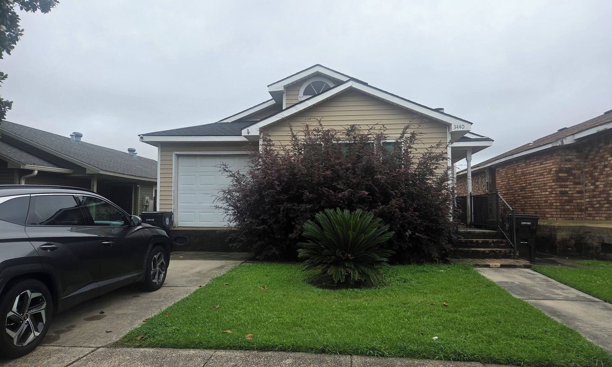 Algiers House | A Comfortable Stay Just Minutes from Downtown NOLA