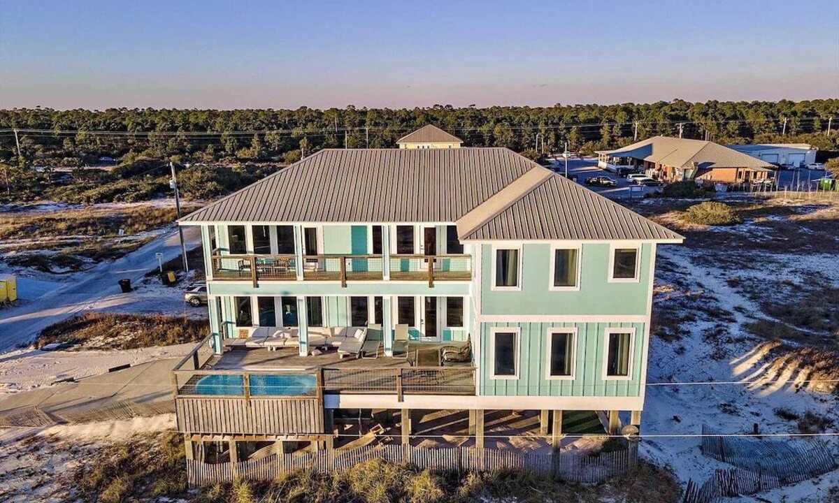 Fort Morgan Hotel | All Ours 7 bedrooms Gulf-Front Luxury Private Pool Sleeps 24 Prickett Properties