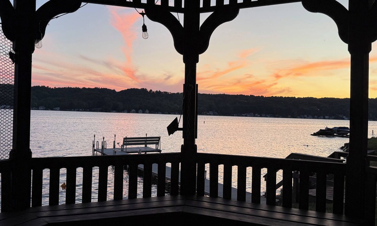 Conesus House | Amazing Sunsets! Great Yard, Parking & 1st Fl Bdrm