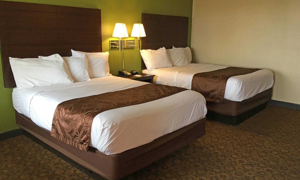 Greenwood Hotel | Americas Best Value Inn & Suites Greenwood