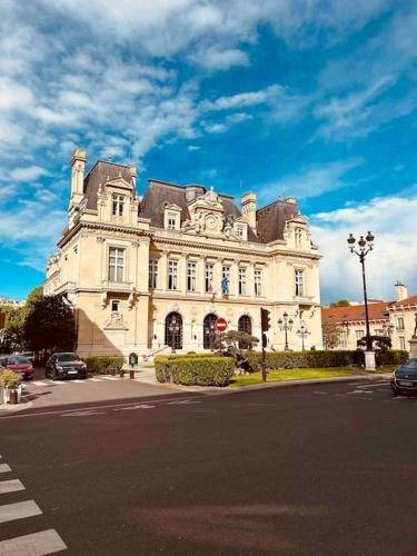 Neuilly-sur-Seine Apartment | Apartment ∙ 1 bedroom ∙ 2 guests