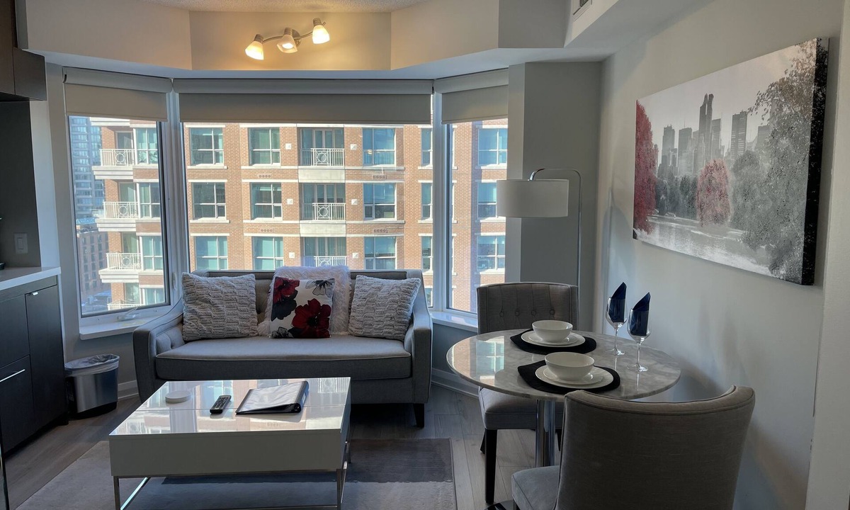 Bloor-Yorkville Apartment | Apartment fully furnished in the hart of Toronto Yorkville close to University.