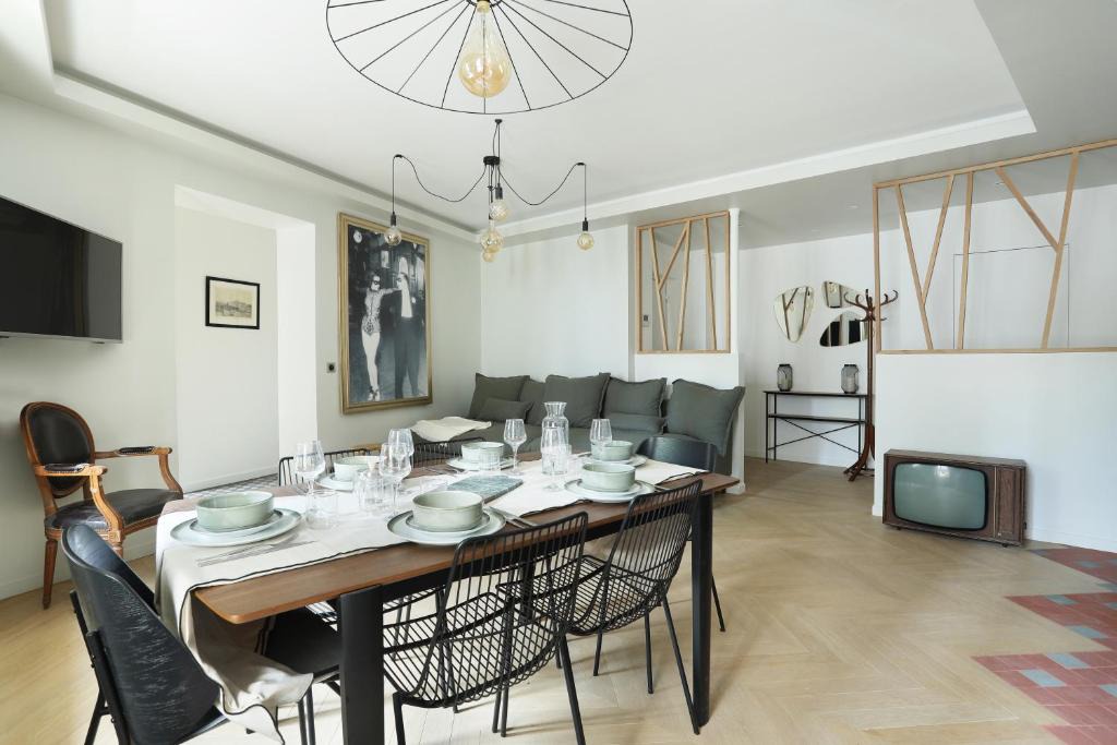 Saint-Germain-des-Pres Apartment | Apartment Saint Germain des Prés by Studio prestige