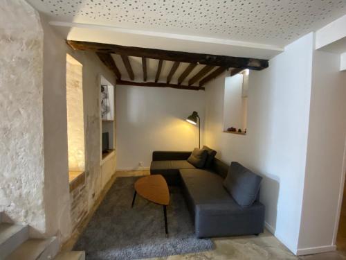 10th Arrondissement Apartment | Appartement Atypique Cosy et Hyper Centre Paris 10eme près du Canal Saint-Martin