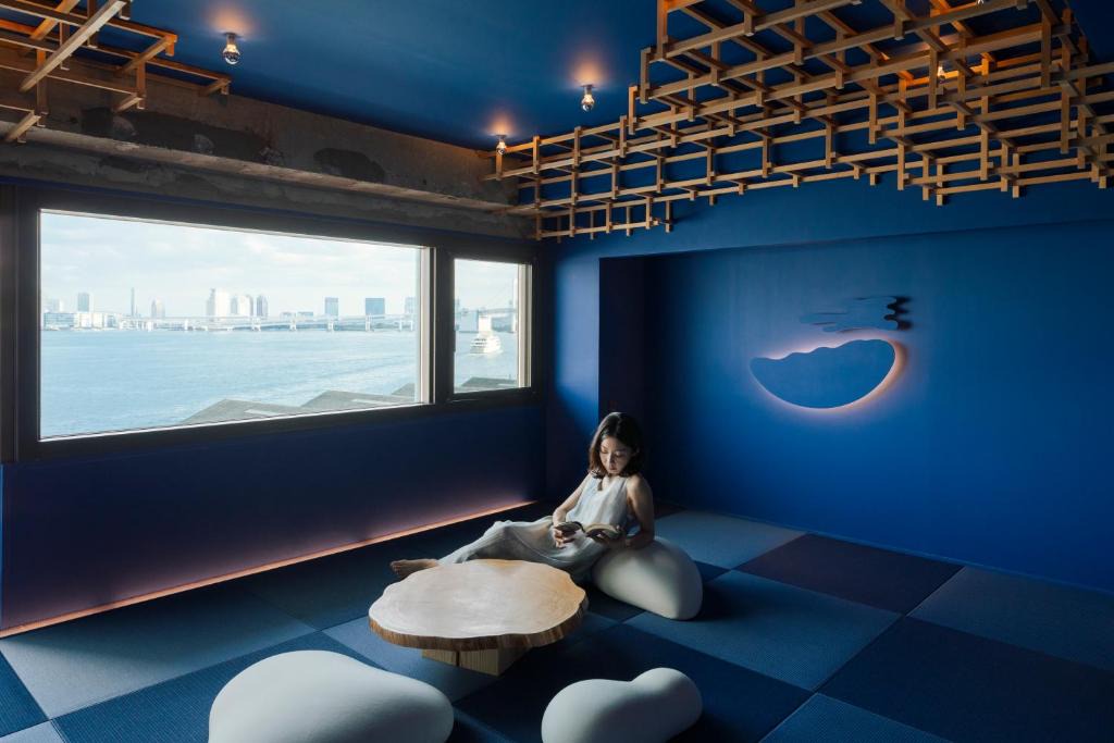 Kaigan Apartment | Art House HINODE 10 people 3 minutes from the station Art and Tokyo Bay spectacular ocean view