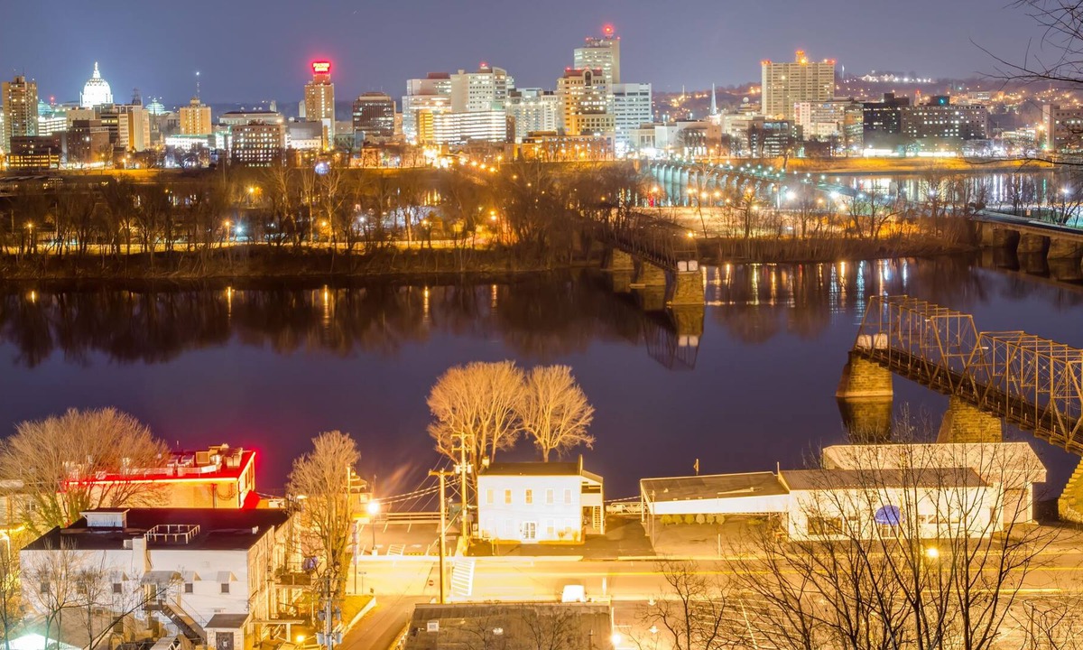 Wormleysburg Apartment | ☆ Artist Refuge w/ Harrisburg View & Parking ☆