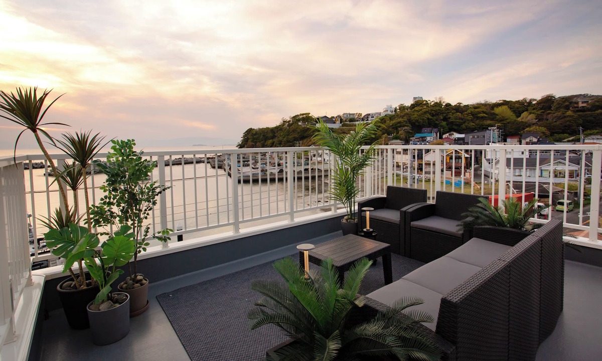 Yokosuka Villa | ASHINA BAYFRONT VILLA