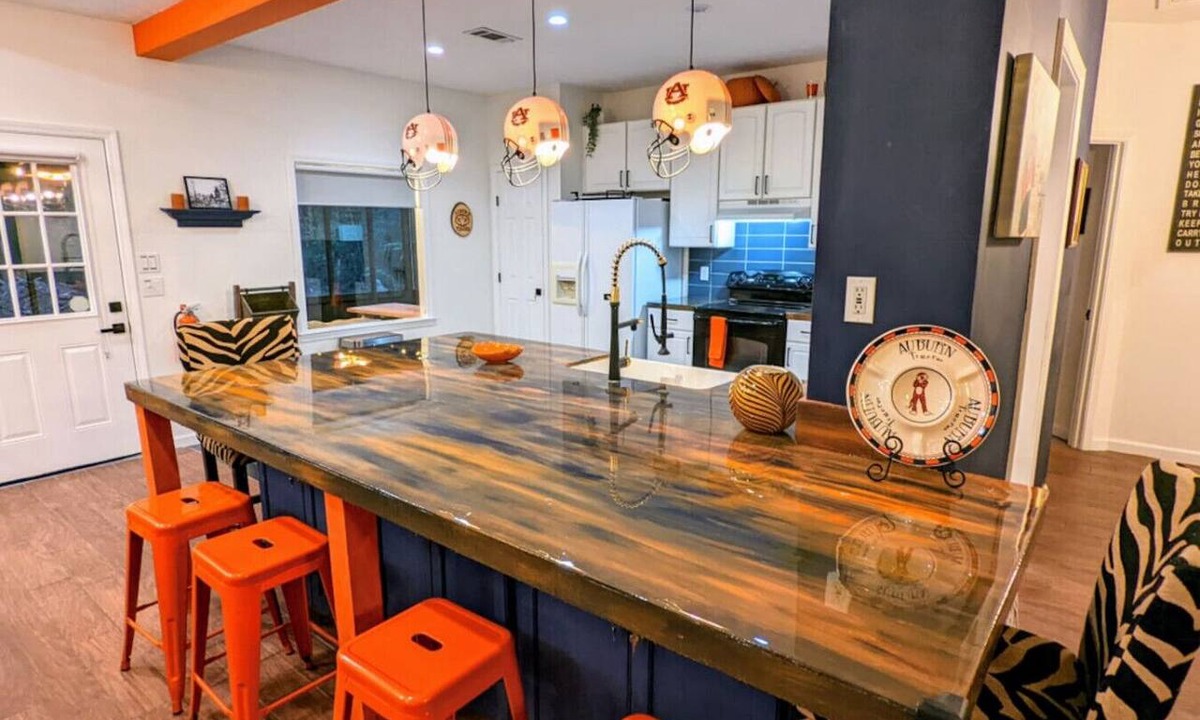Lee County House | Auburn Tiger Alumni Retreat on 20 acres