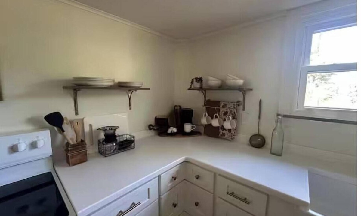 Irvine House | Aunt June’s Farmhouse