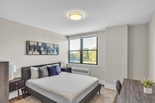 East Falls Apartment | Avenue B645 Furnished 2br Apt, Parking Att Nurses