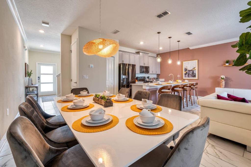 Kissimmee House | Awesome home with private pool near Disney