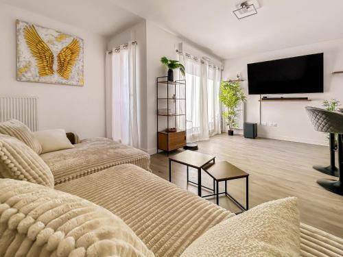 Romainville Apartment | Balcon privé, Fibre, Séjour Calme Grand Paris