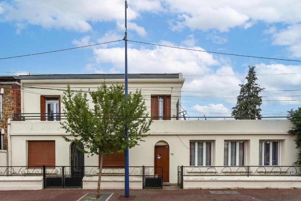 Drancy Apartment | BAT F2 JARDIN AVEC TERRASSE