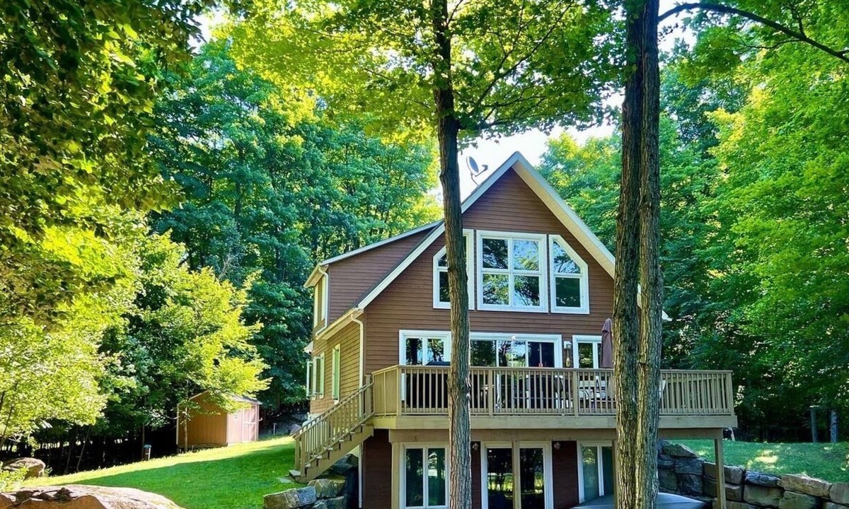 Rideau Lakes House | Bay View- on Benson Lake on the Rideau Canal
