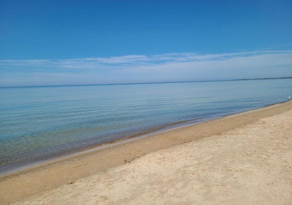 Sauble Beach House | Beachy Chic-Completely renovated- Steps to the Beach