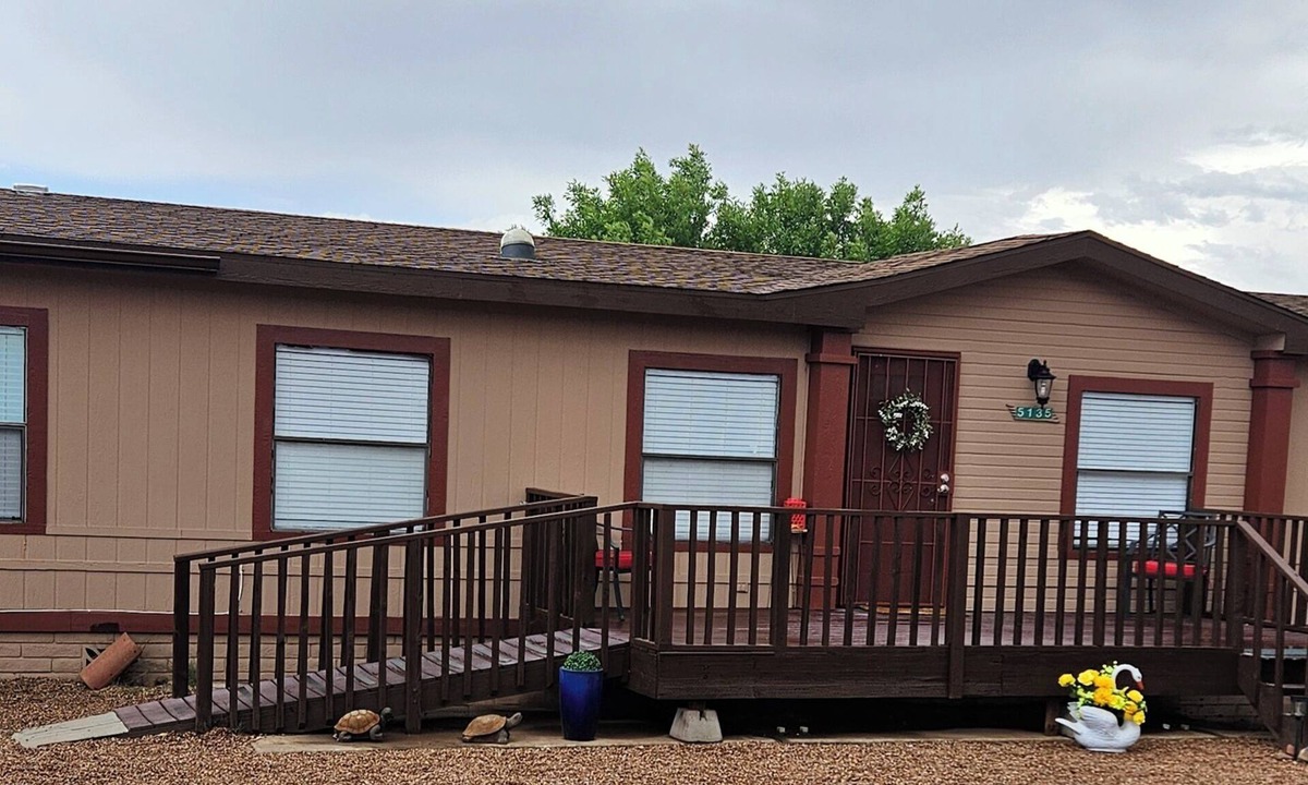 Sierra Vista Southeast House | beautifly remodel home with spectacular mountain views 6 miles from the mall