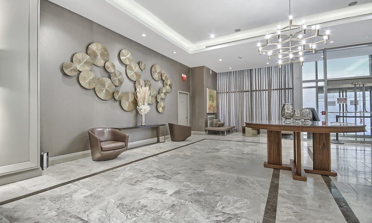 Executive Yorkville | Bloor-Yorkville