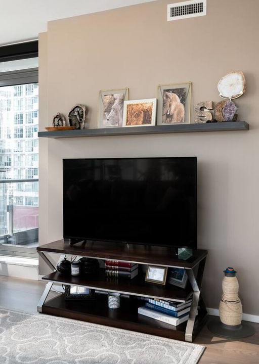 Fashion District House | Beautiful Condo in the Heart of the Entertainment District