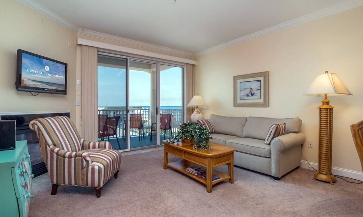 Ocean City Condo | Beautiful condo right on the boardwalk with a pool!