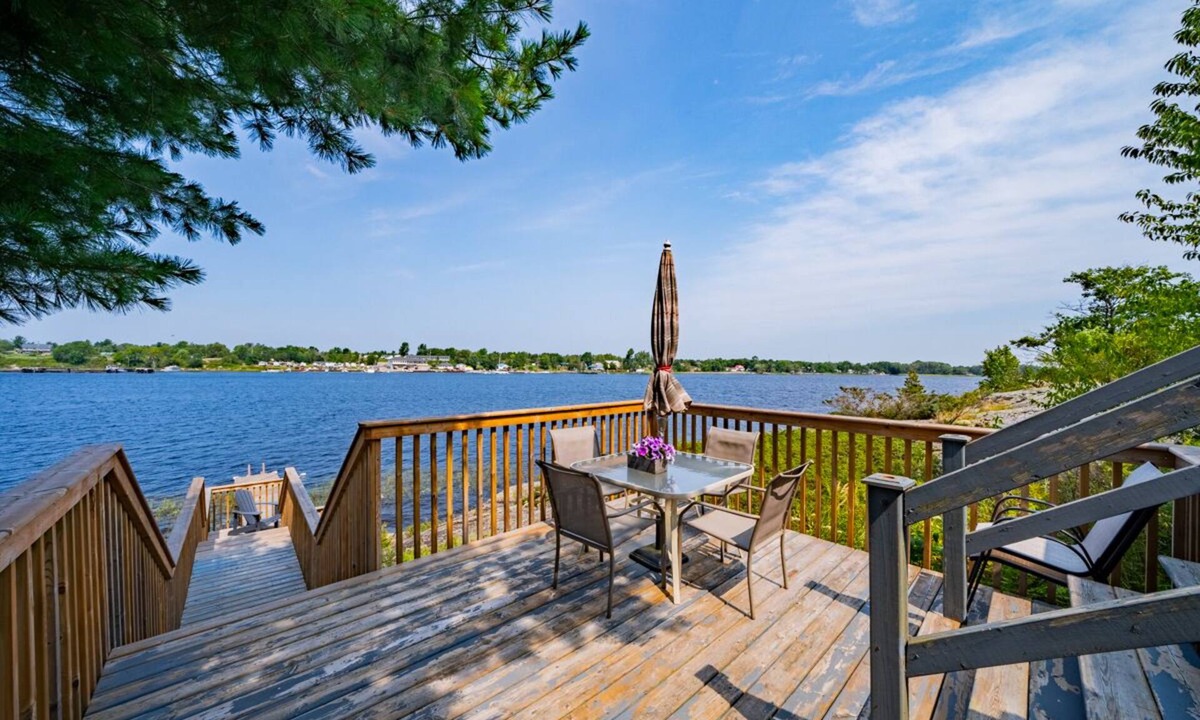 Britt Cottage | Beautiful Georgian Bay Cottage