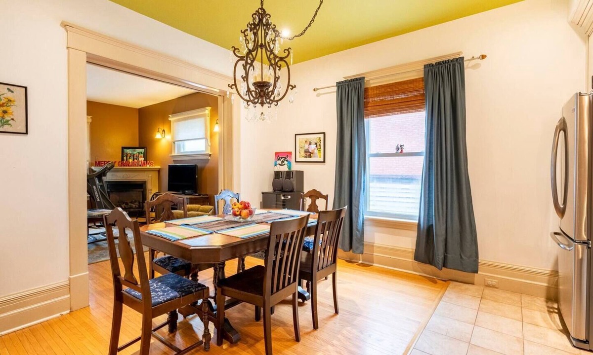 Goderich House | Beautiful Historic Home near the beach