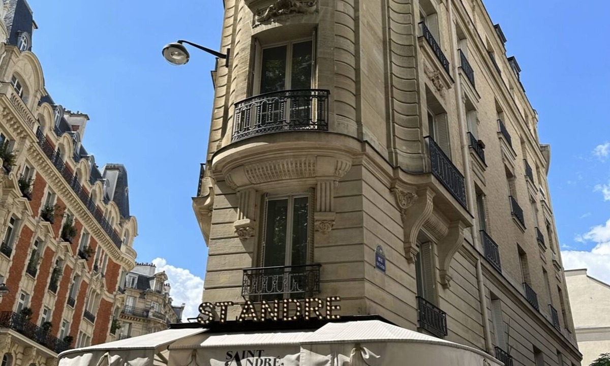 Saint-Germain-des-Pres Apartment | Beautiful studio apartment