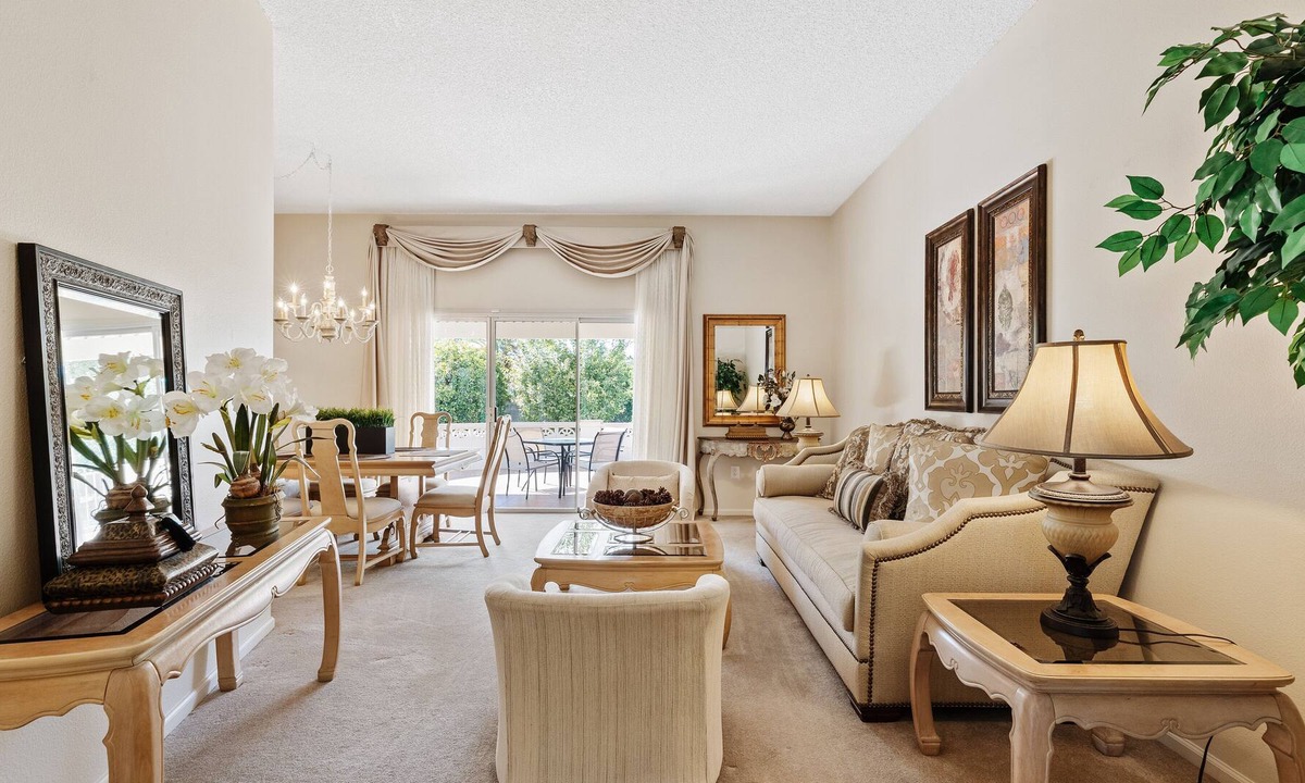 Sun City House | Beautiful Sun City Home! - Golf, Shopping, & Spring Training at Your Doorstep!