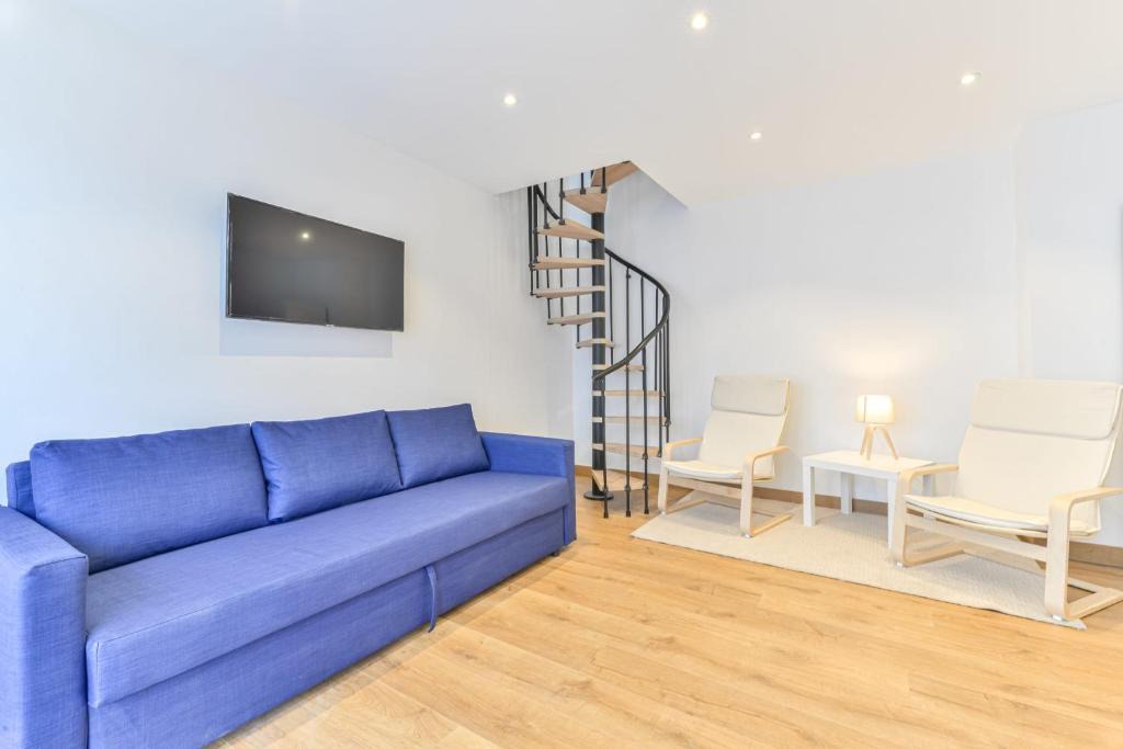 Belleville Apartment | Beautiful town house Buttes Chaumont/Belleville !