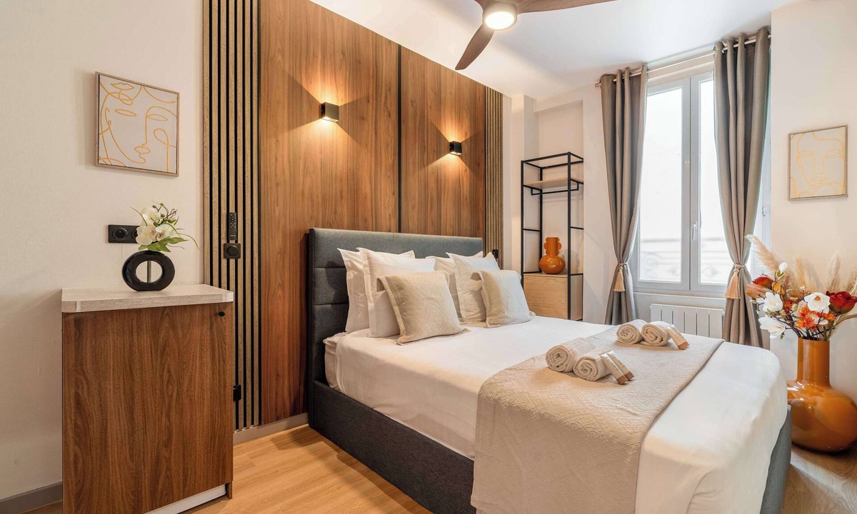 Plaisance Apartment | Best deal studio central Paris