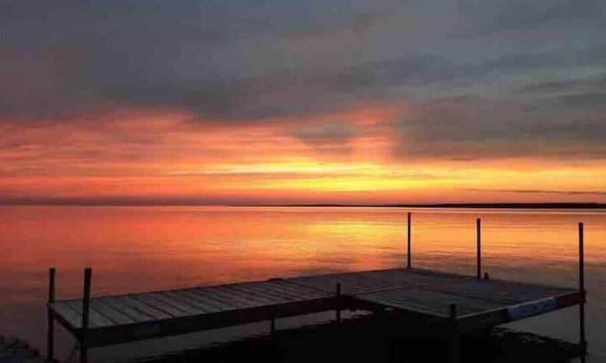Northern Bruce Peninsula Cottage | Blue Vista Tobermory Waterfront Cottage