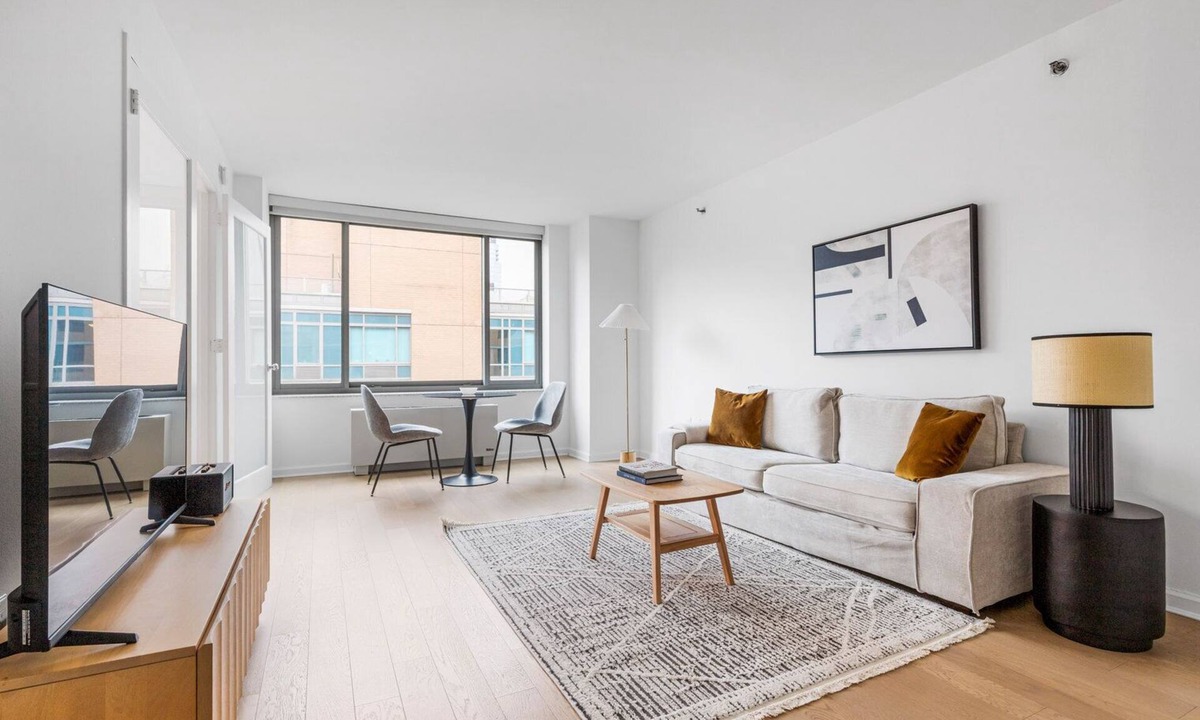 Chelsea Apartment | Blueground | Chelsea, rooftop, nr High Line