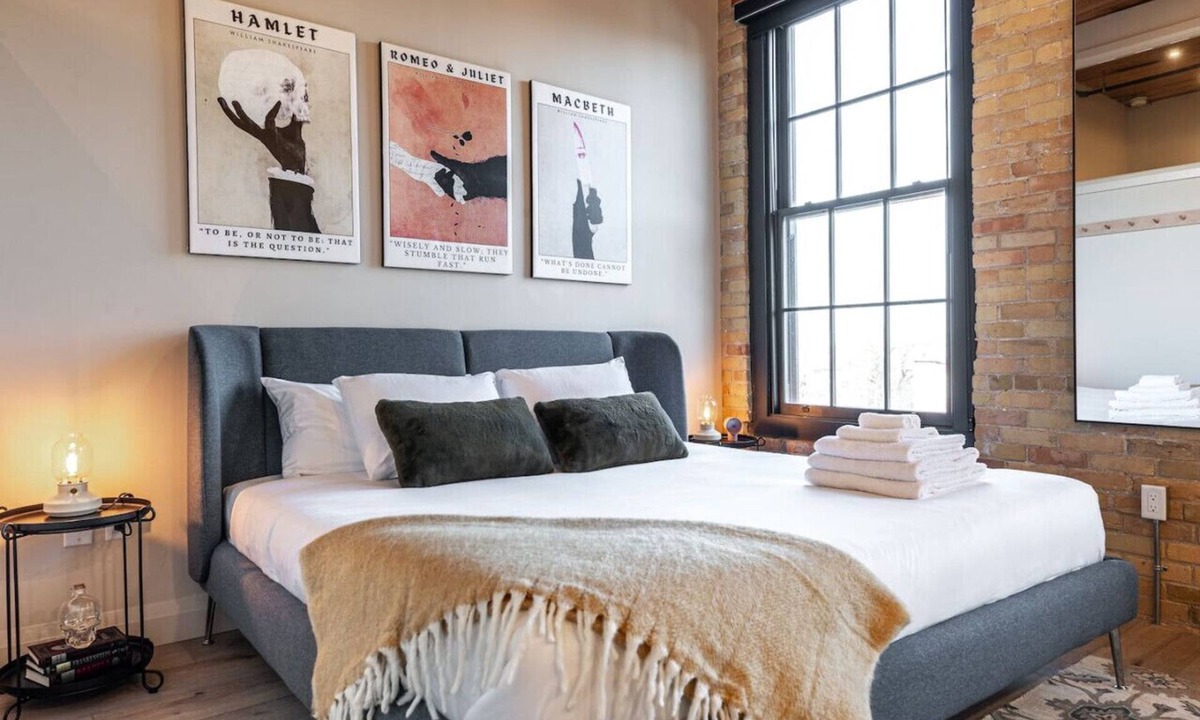 Stratford Apartment | Bradshaw Lofts: The Clairemont